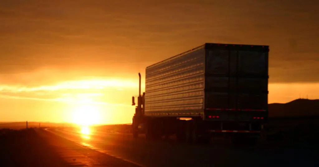 10 Tips for Truckers Coping with Separation From Their Families